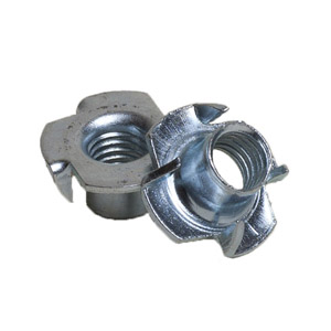 Пробойная гайка  M6 DIN 1624