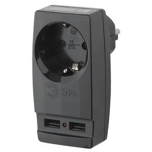 Адаптер "Polynom" розетка с/з 220в+2хUSB 2100mA черный/Эра