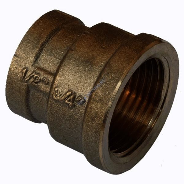 Муфта переходная  3/4*1/2" латунь